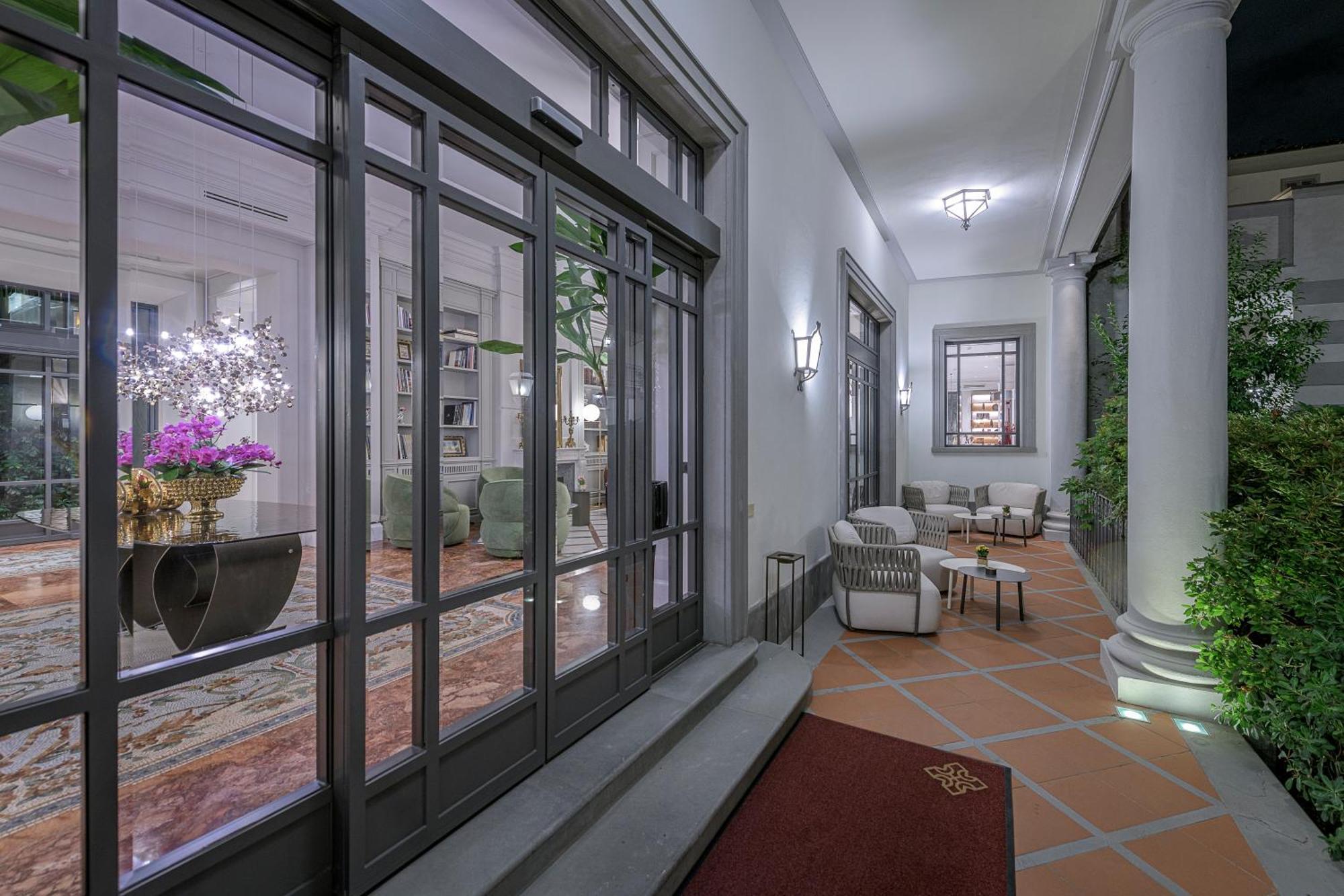 Palazzo Montebello Florence Exterior photo